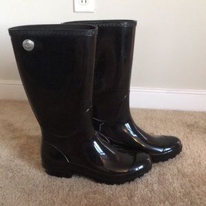 Ugg rain boots